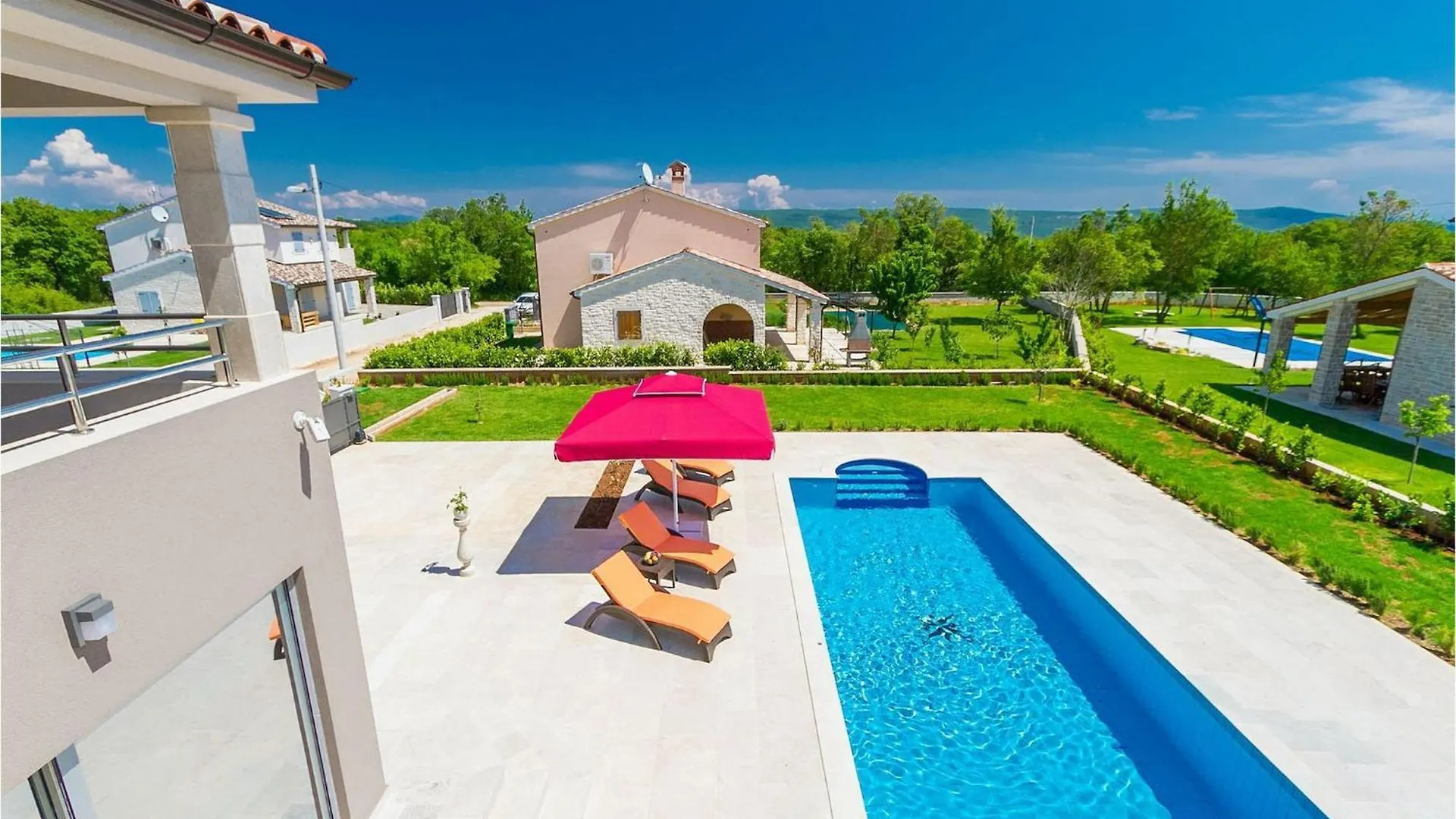Villa Anzela Pula 0*,  Croatia